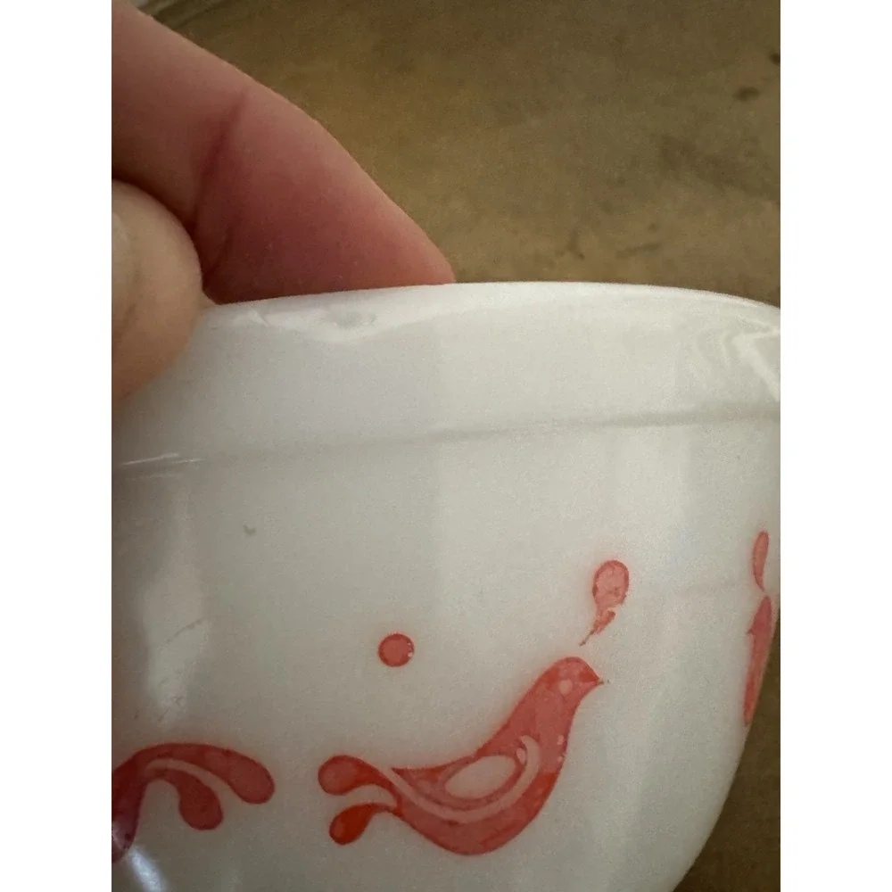 Pyrex Friendship Bird Milk Glass Mixing Bowl Flaw Faded